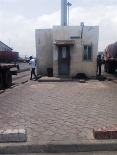 Bureau de contrôle et de pesage